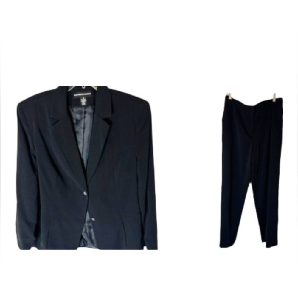Norton McNaughton Petites Vintage Pantsuit – Size 14P Pants / Size 16 Top –